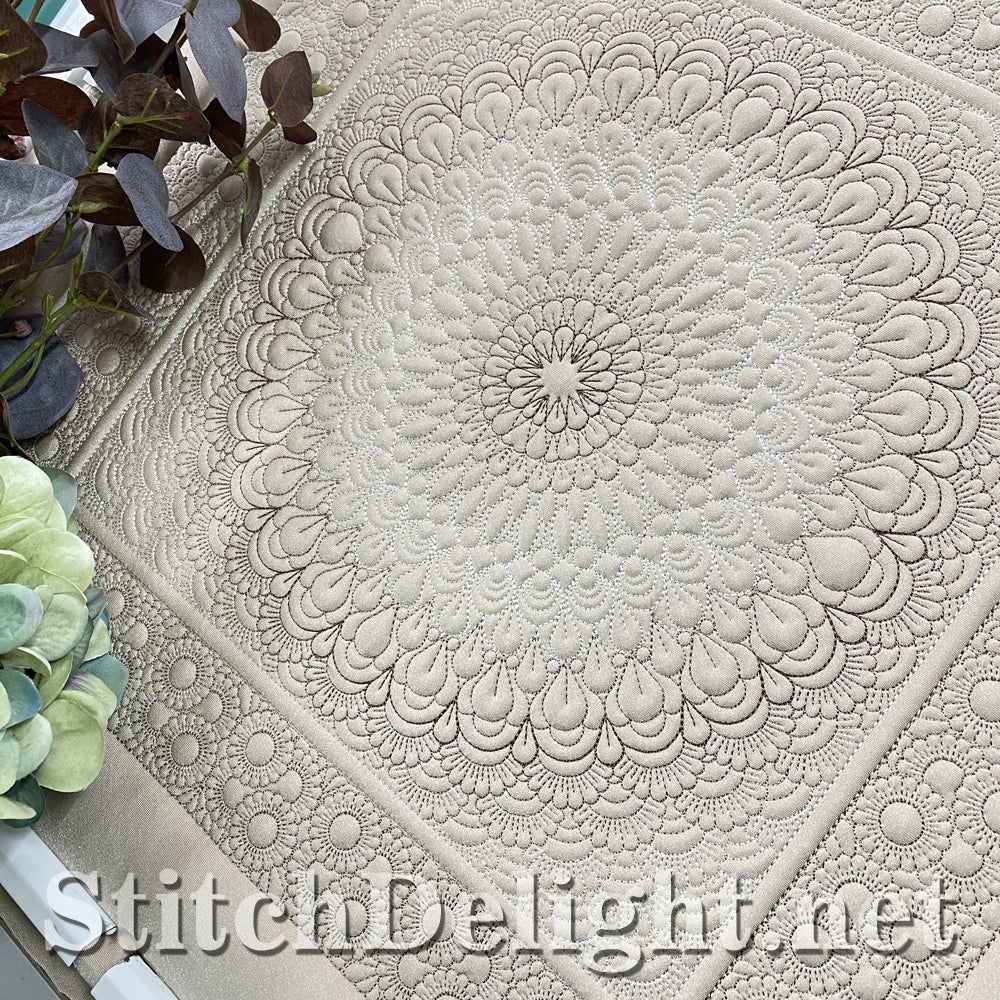 SDS1763 Mandala Rainbow Border and Corner