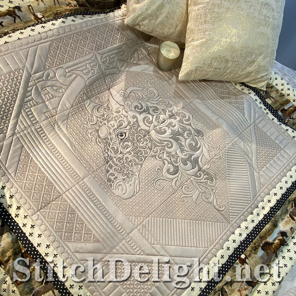 SDS1779 Equestrian Beauty Quilt