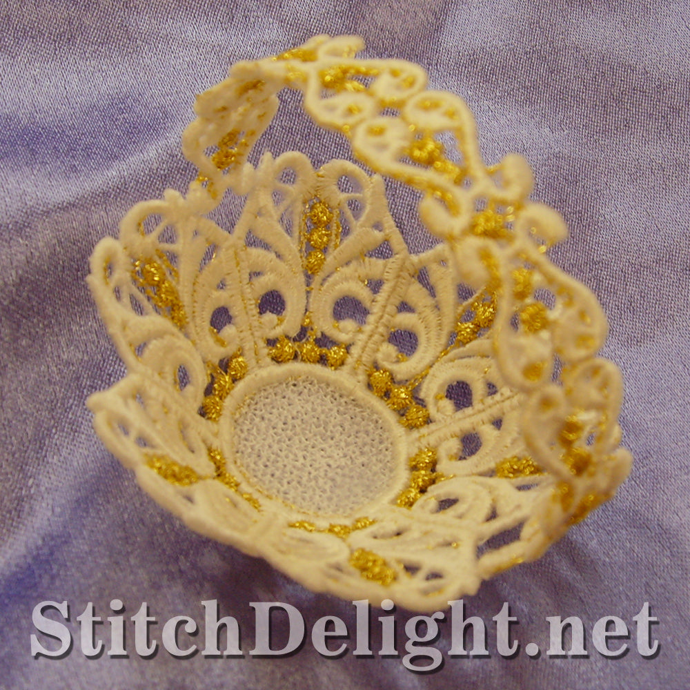 SD0573 Nutcup Baskets and Doilies