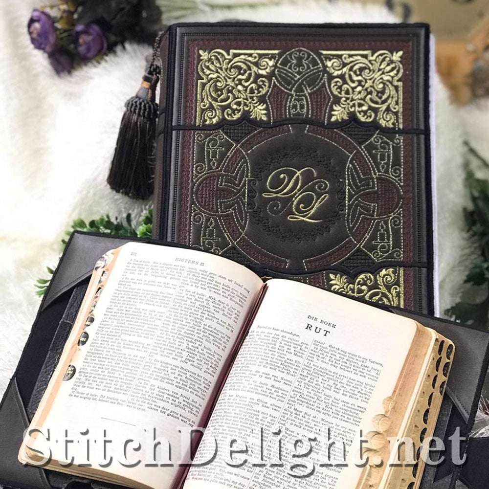 HOE0007 Vintage Book Covers