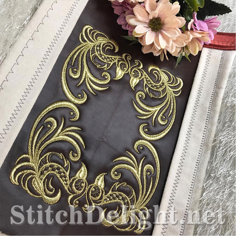 AE052 Winged Decor 6x10