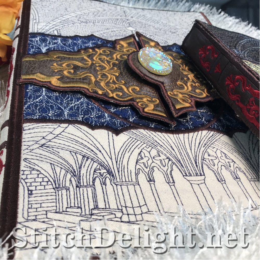 <transcy>HOE0041 Couvertures de livres gothiques</transcy>