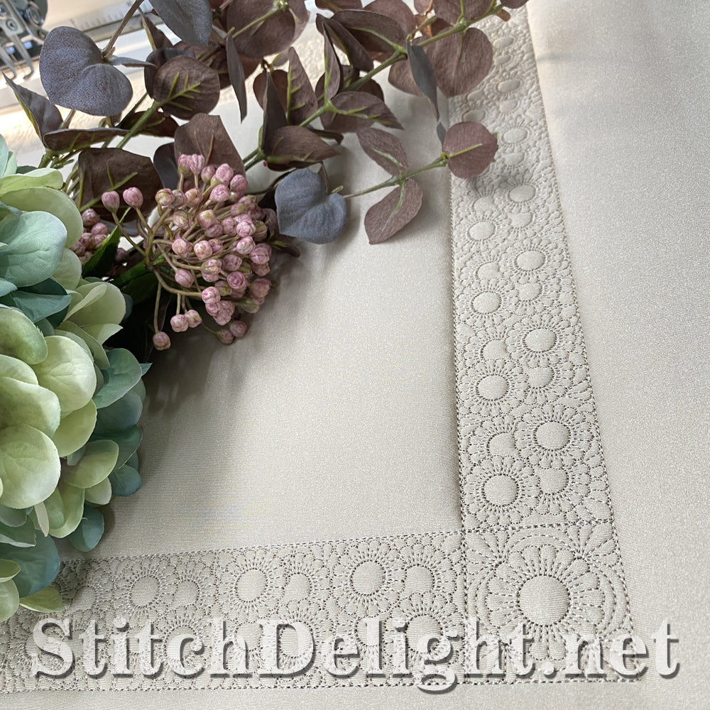 SDS1763 Mandala Rainbow Border and Corner