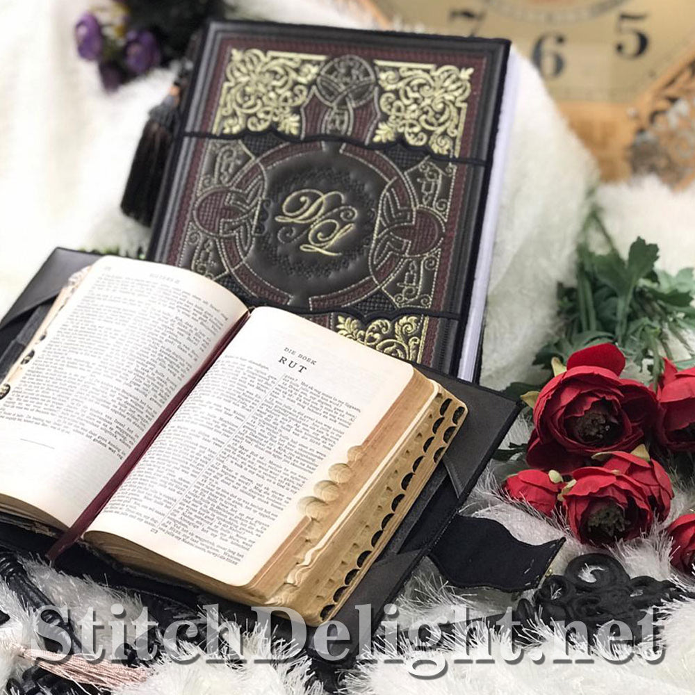 HOE0007 Vintage Book Covers