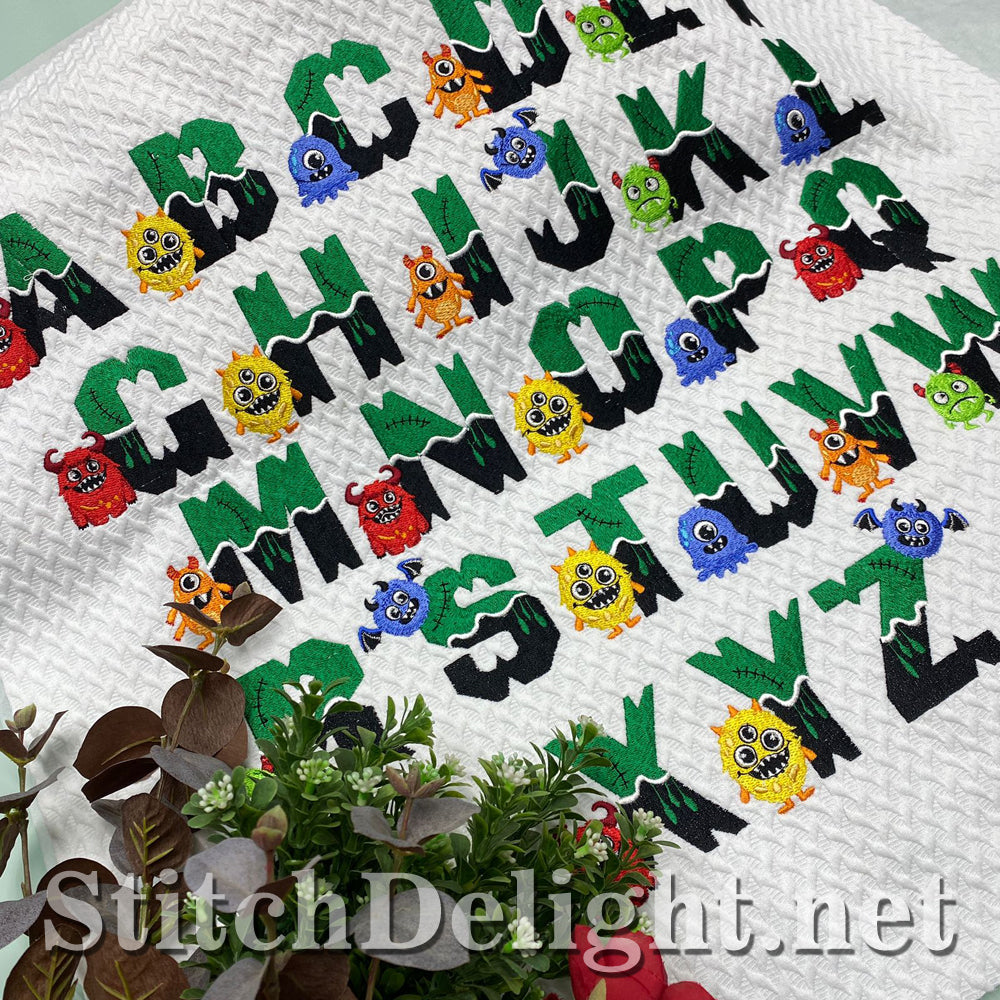 SDS1776 Scary Monster Font
