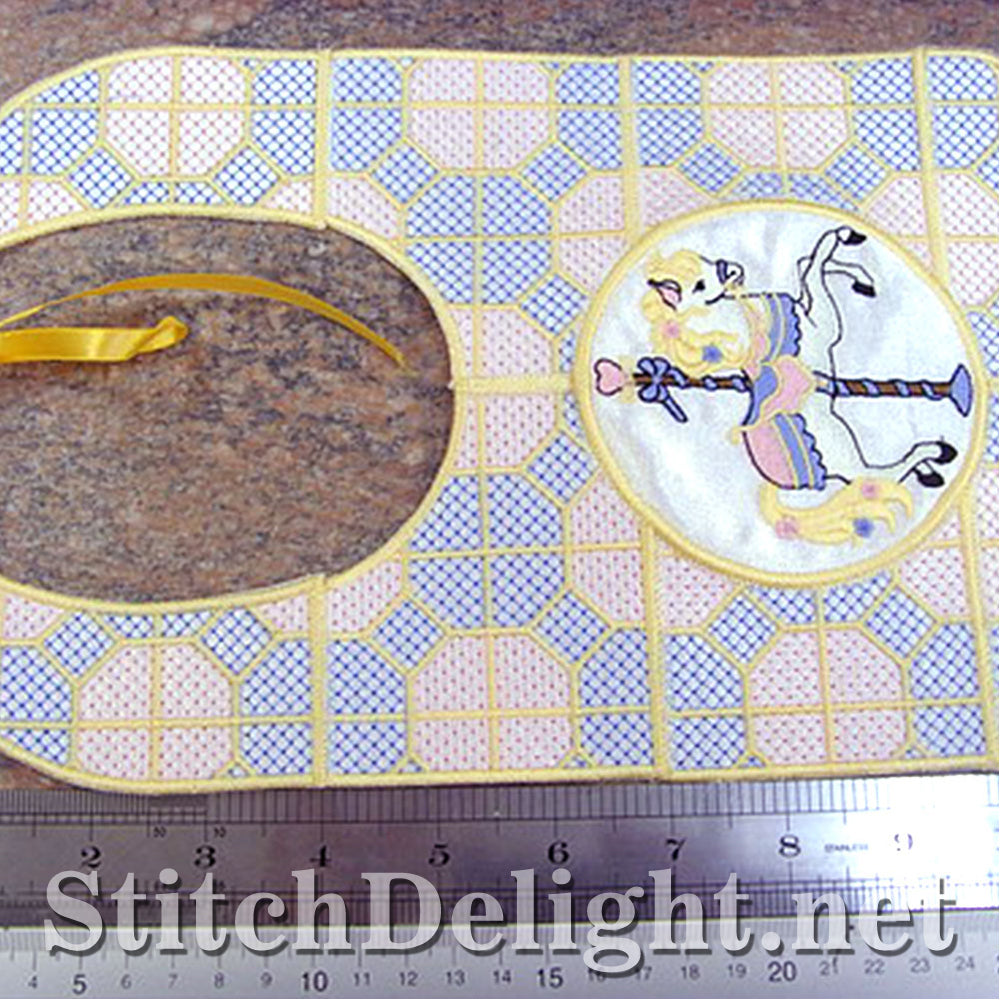 SD0507 Applique Quilt Bib