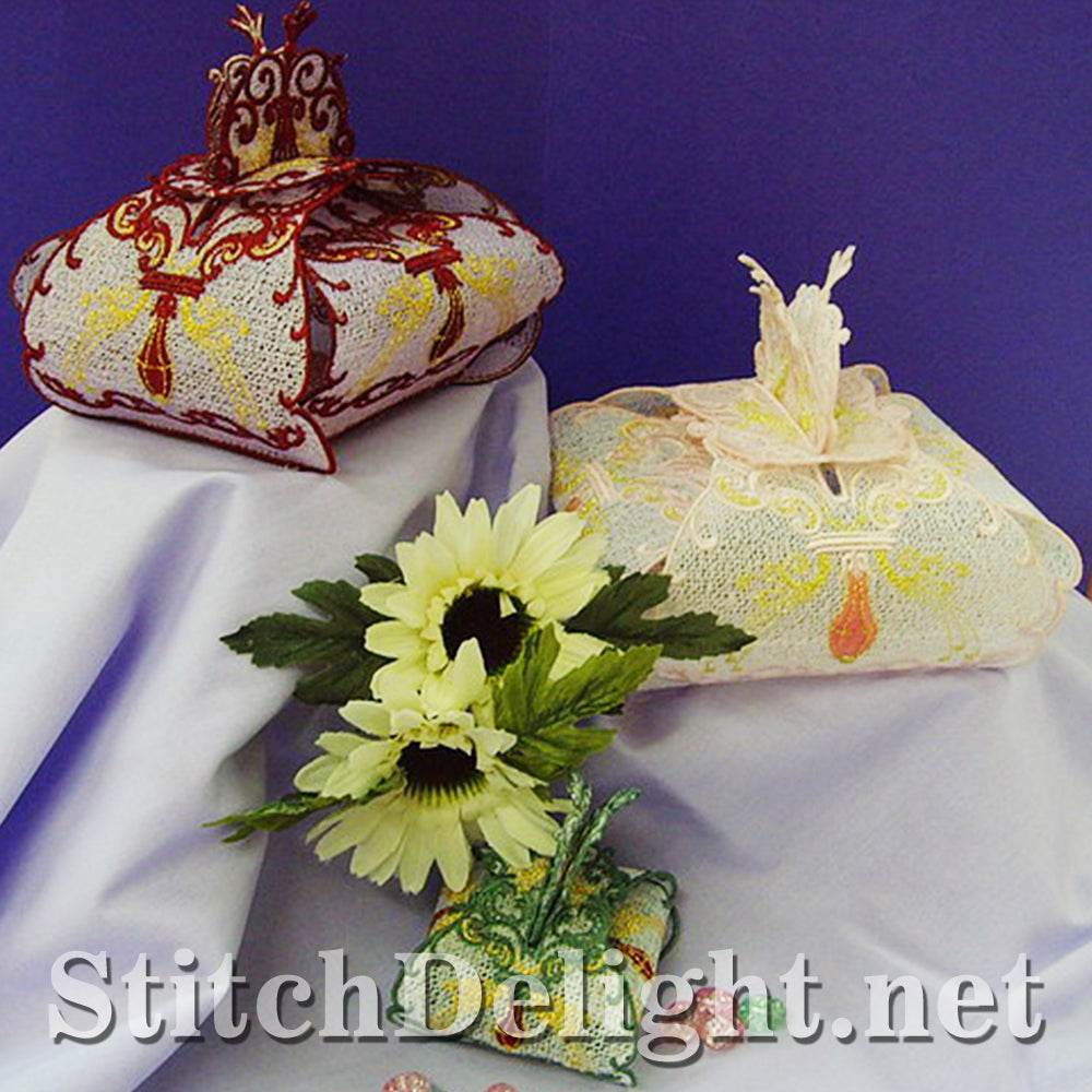 AE060 Gift Boxes in Lace