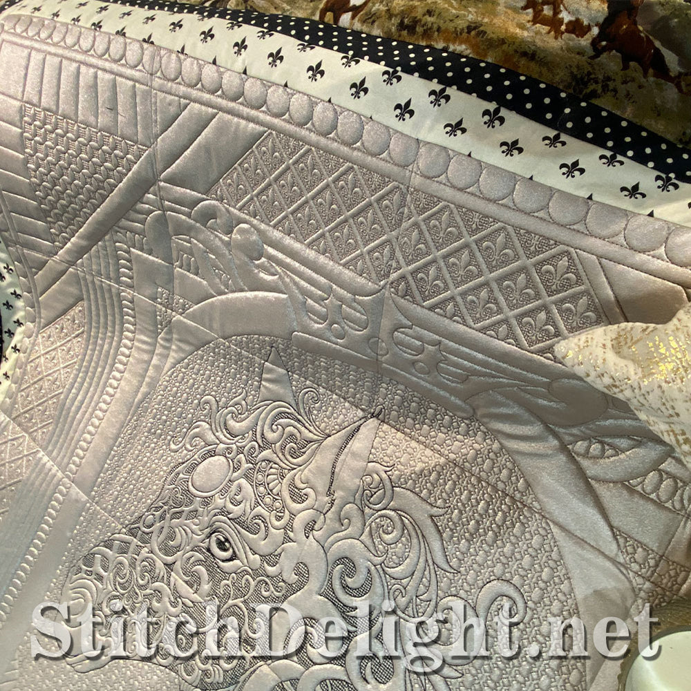 SDS1779 Equestrian Beauty Quilt