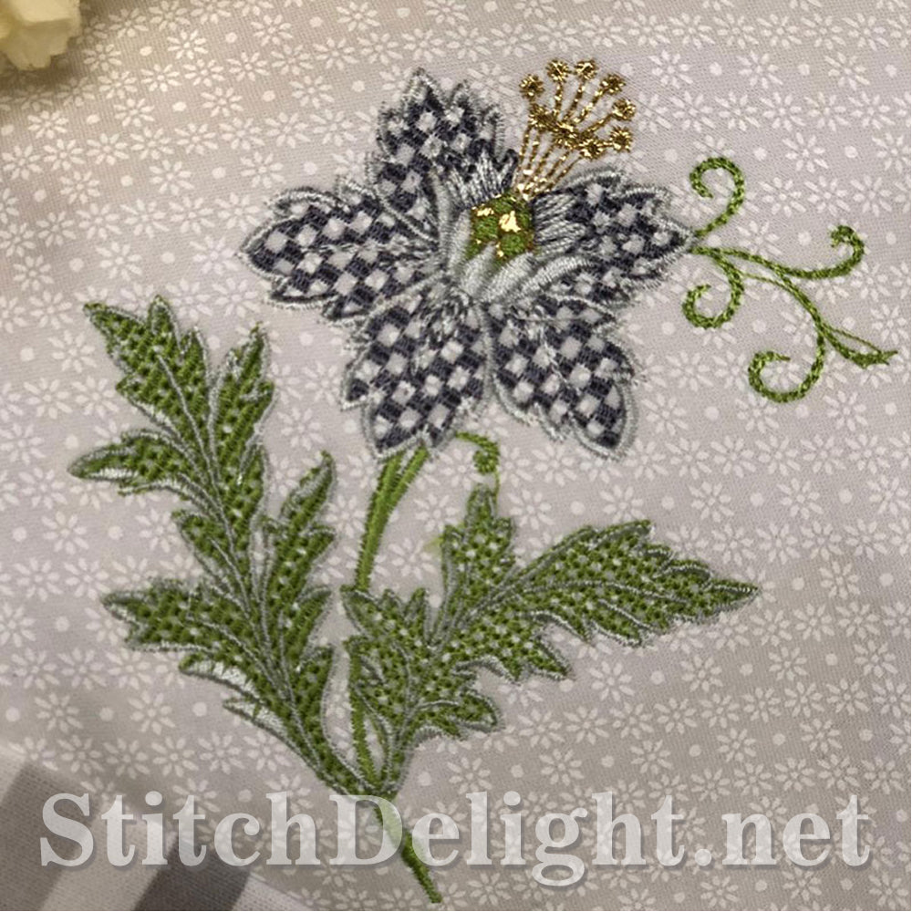 AE002 Metallic Flowers