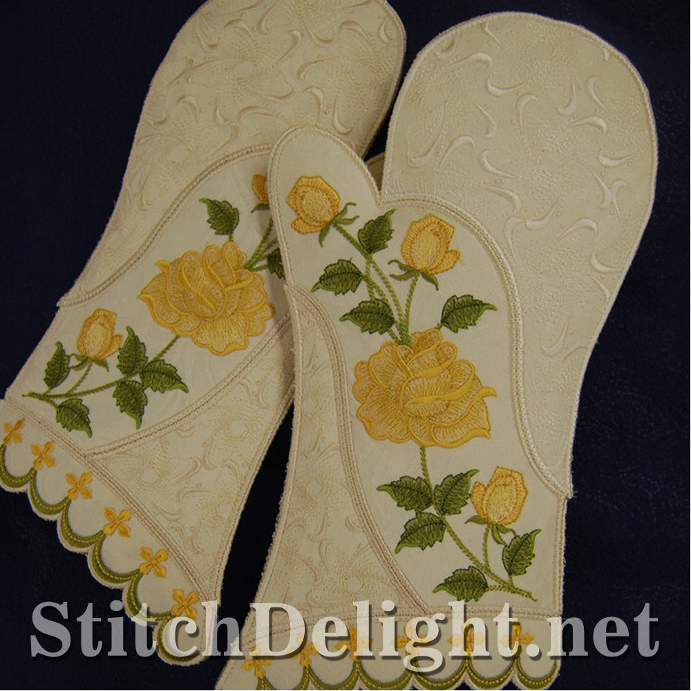 SD0707 Rose Oven Mittens