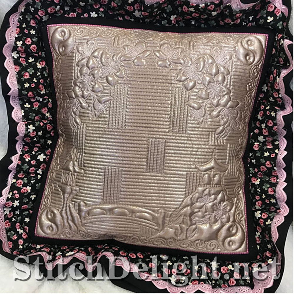 SDS1166 Geisha Belle Quilt Set