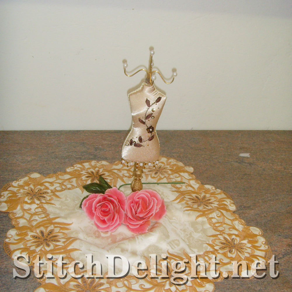 SD0508 Heirloom Lace Cutwork