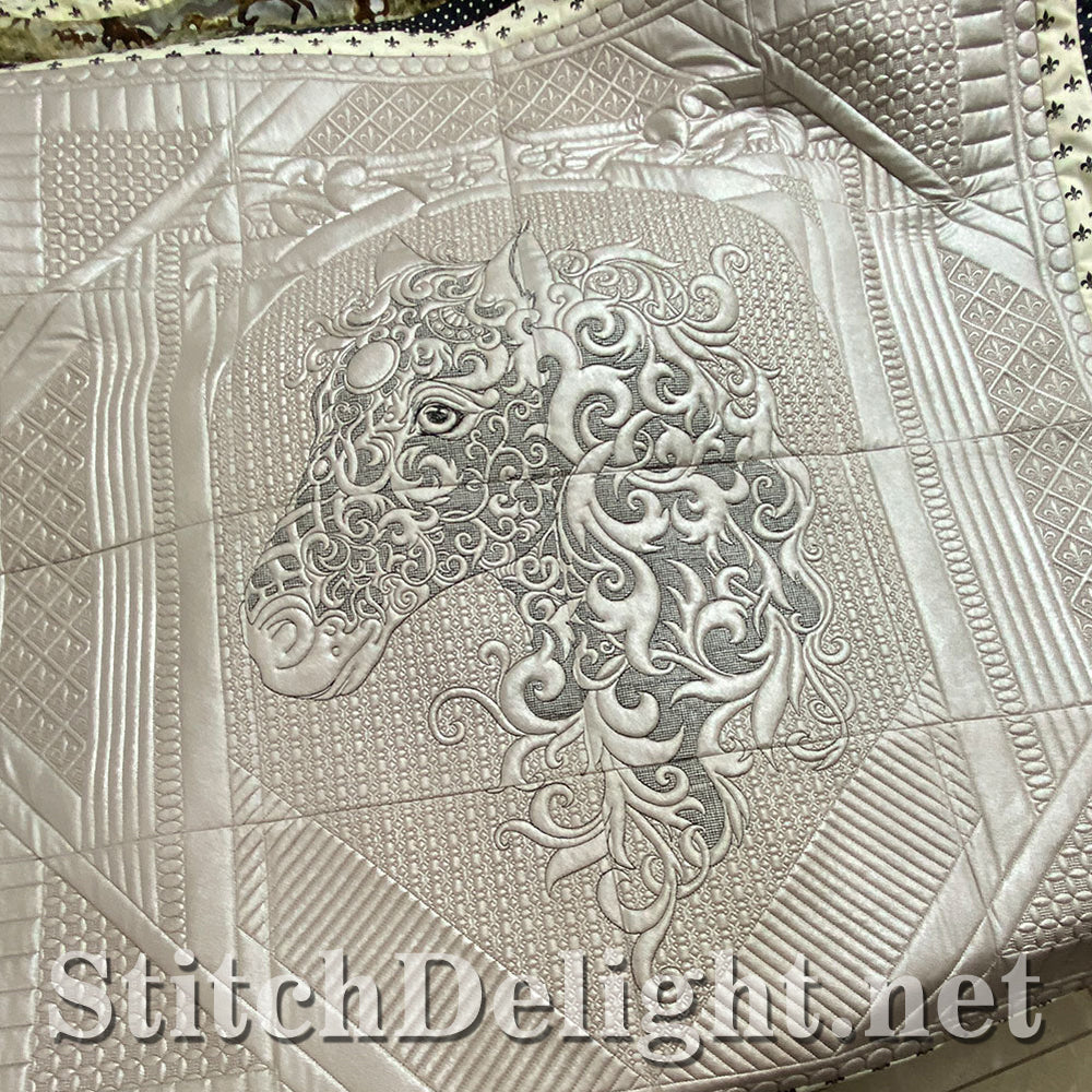SDS1779 Equestrian Beauty Quilt