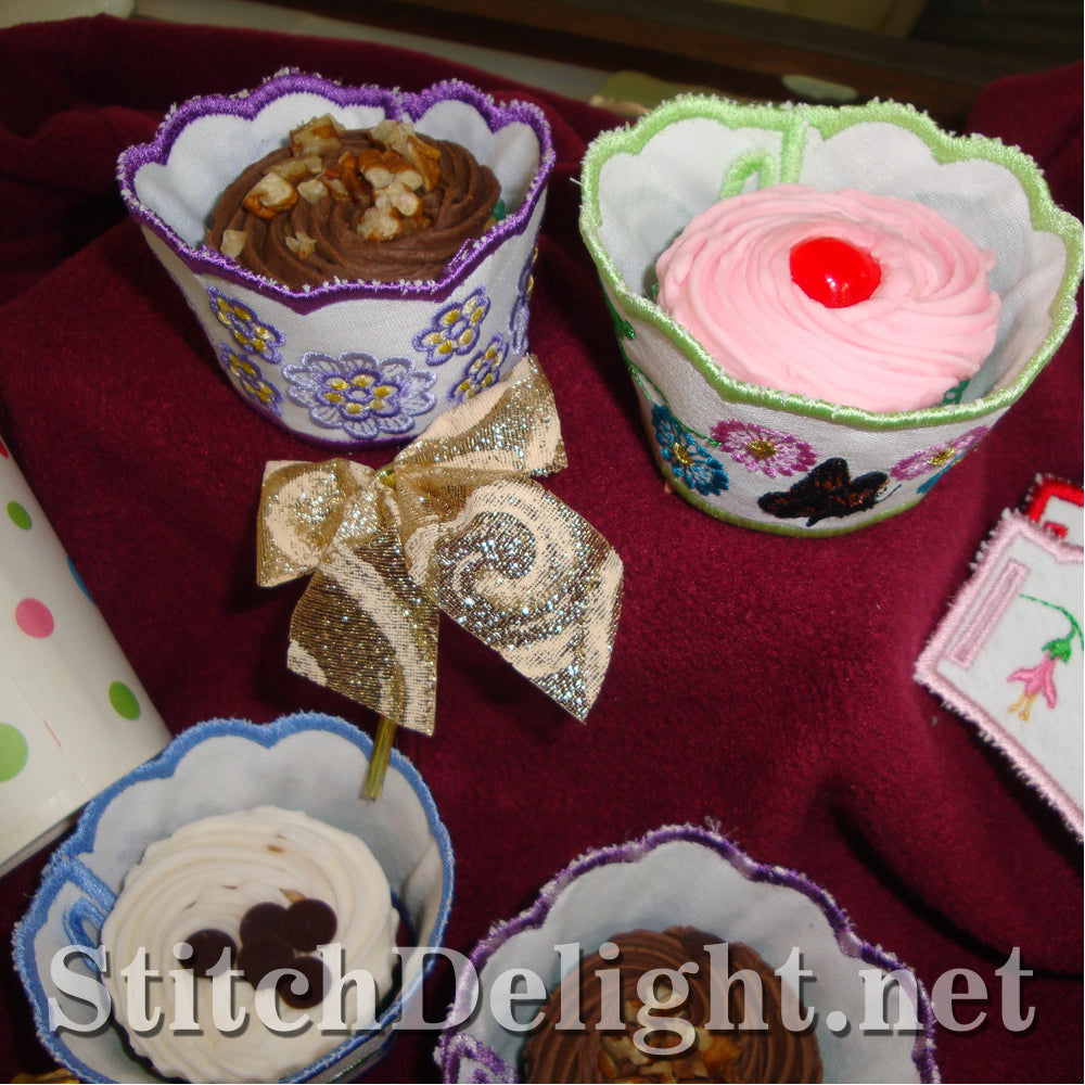 SD1183 CupCake Holders 1