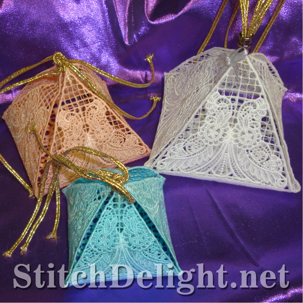 <transcy>Boîte pyramidale en dentelle SD1168</transcy>