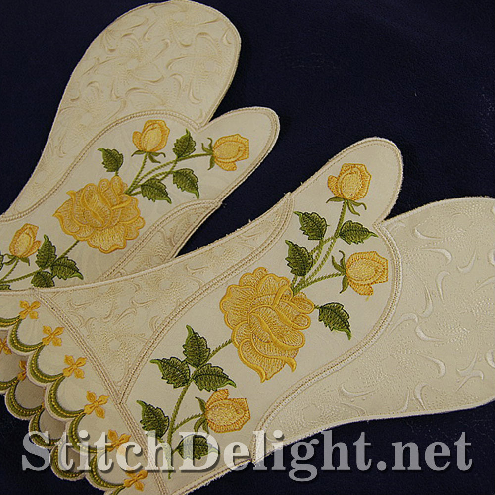 SD0707 Rose Oven Mittens