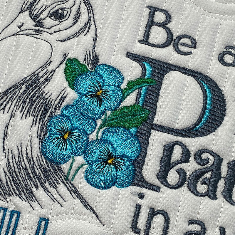 Police de caractère violet SDS1516