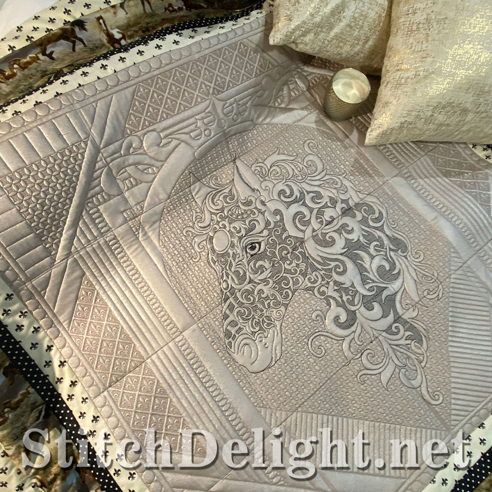 SDS1779 Equestrian Beauty Quilt