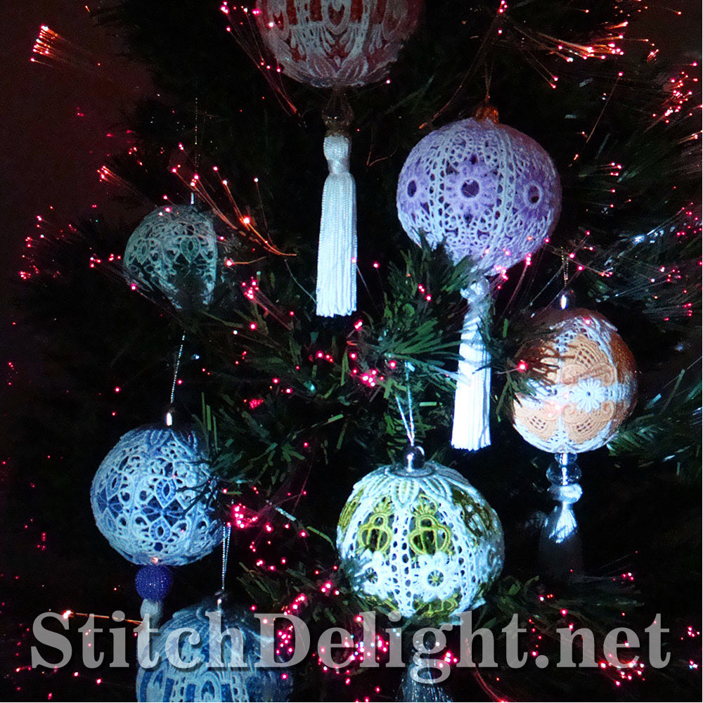 SD0838 Christmas Globes