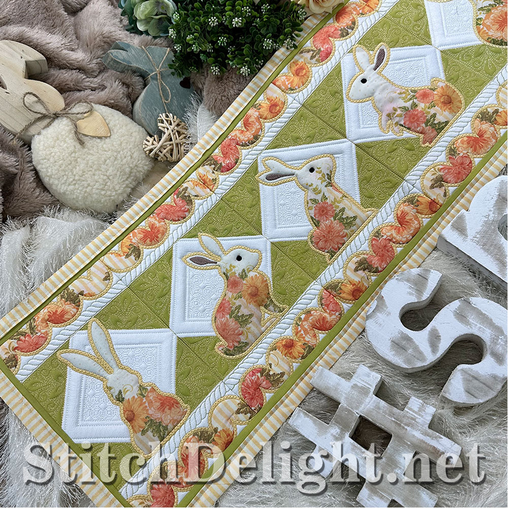 SDS4208 Rabbit Table Runner