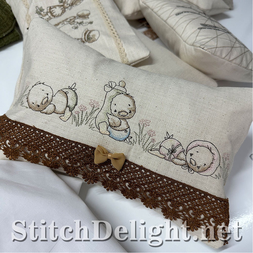 SDS4212 Vintage Baby Duckling