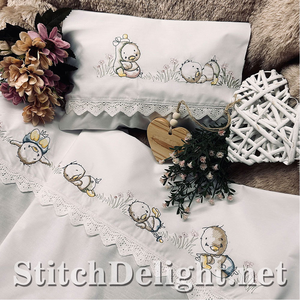 SDS4212 Vintage Baby Duckling
