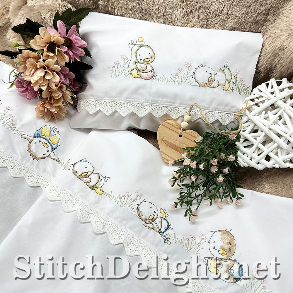 SDS4212 Vintage Baby Duckling