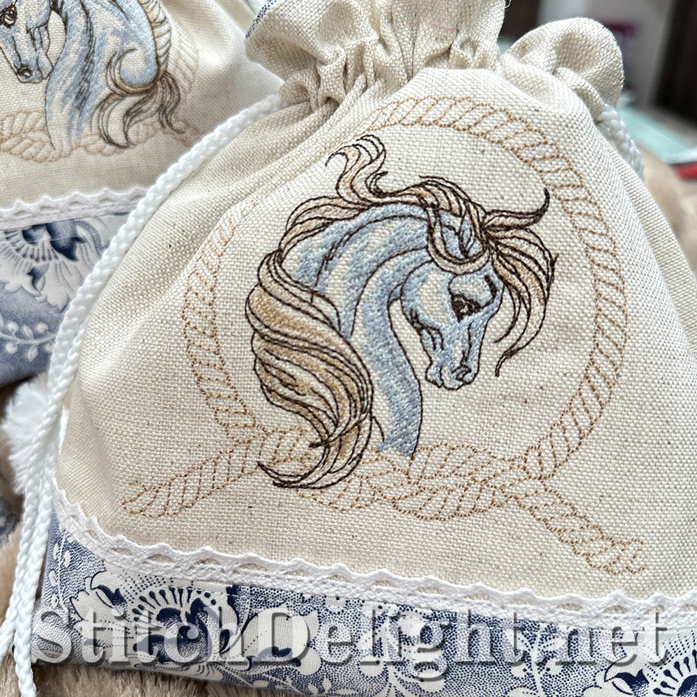 SDS4219 Elegant Horses