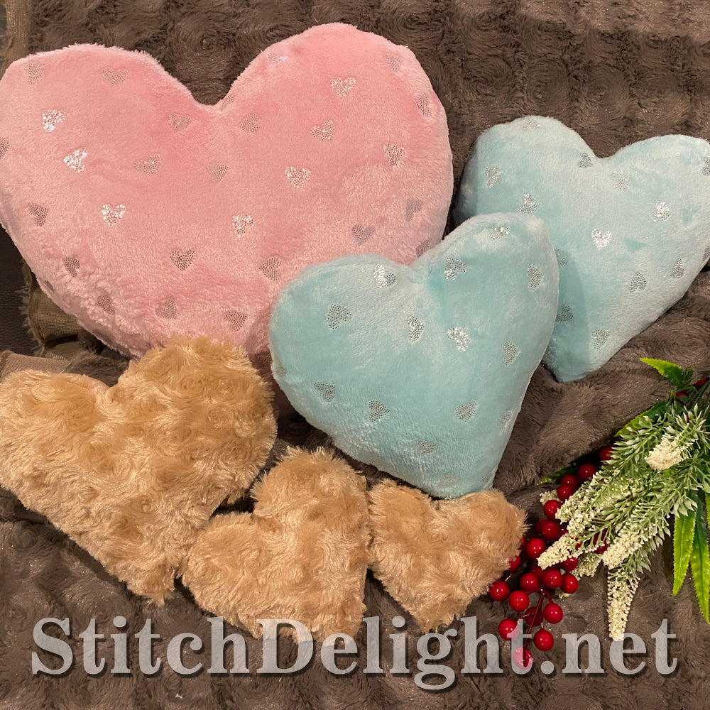 SDS3132 ITH Heart Pillow 8x8