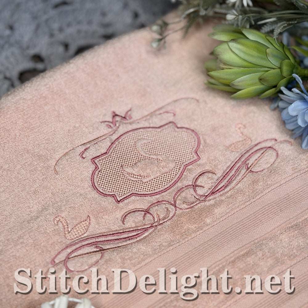 SDS3426 Embossed Swan