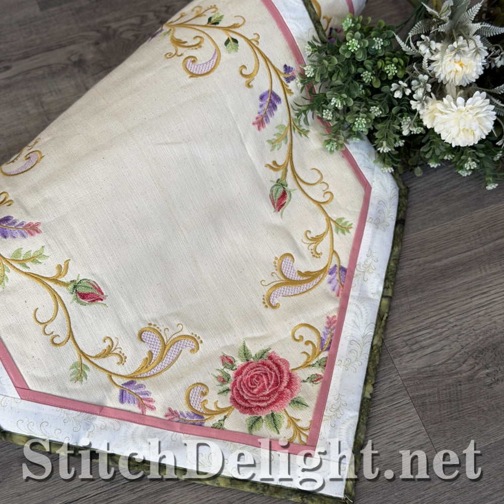 SDS3440 Royal Rose Runner