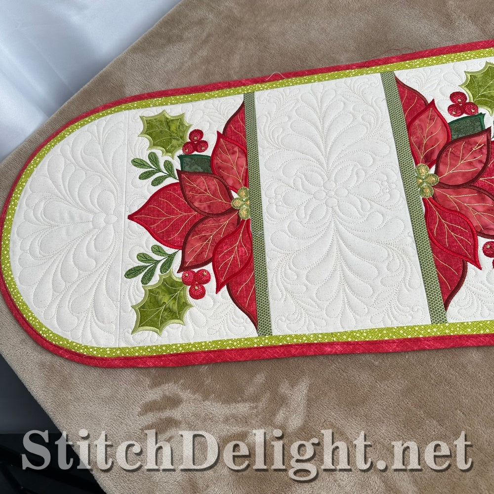 SDS4830 Poinsettia Table Runner