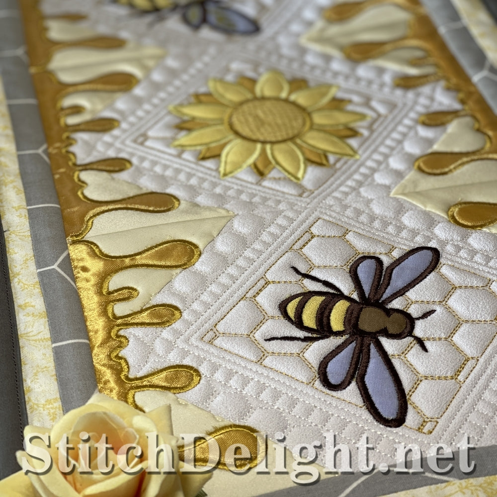 SDS3353 Busy Bees