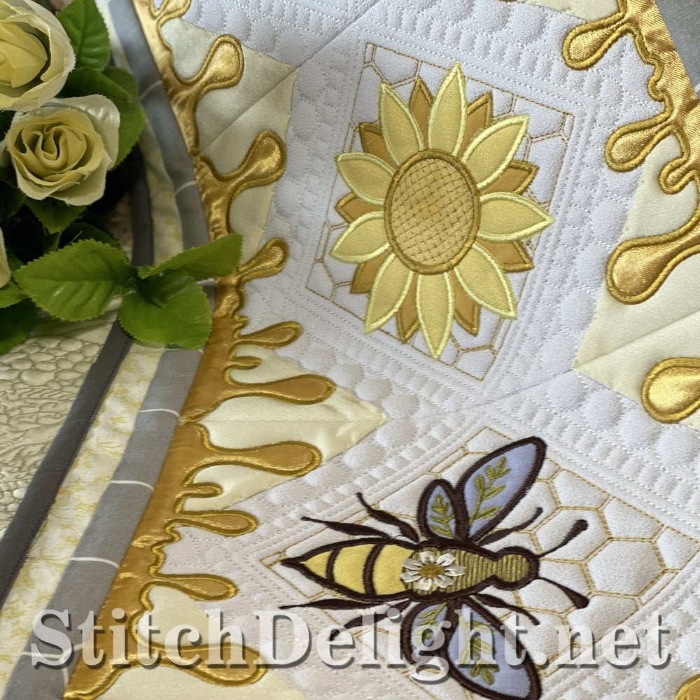 SDS3353 Busy Bees
