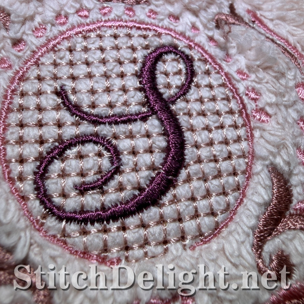 SDS3428 Royal Monogram Full Font