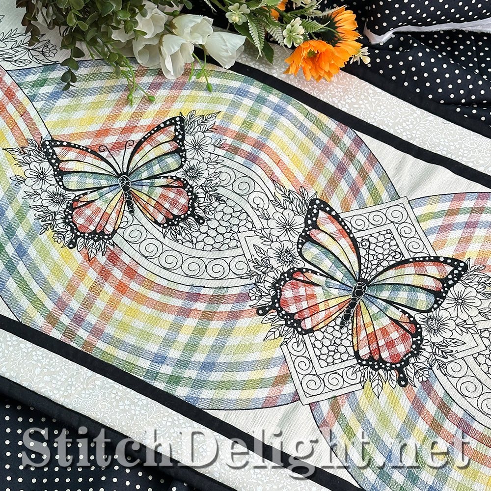 SDS4489 Gingham Butterfly Runner