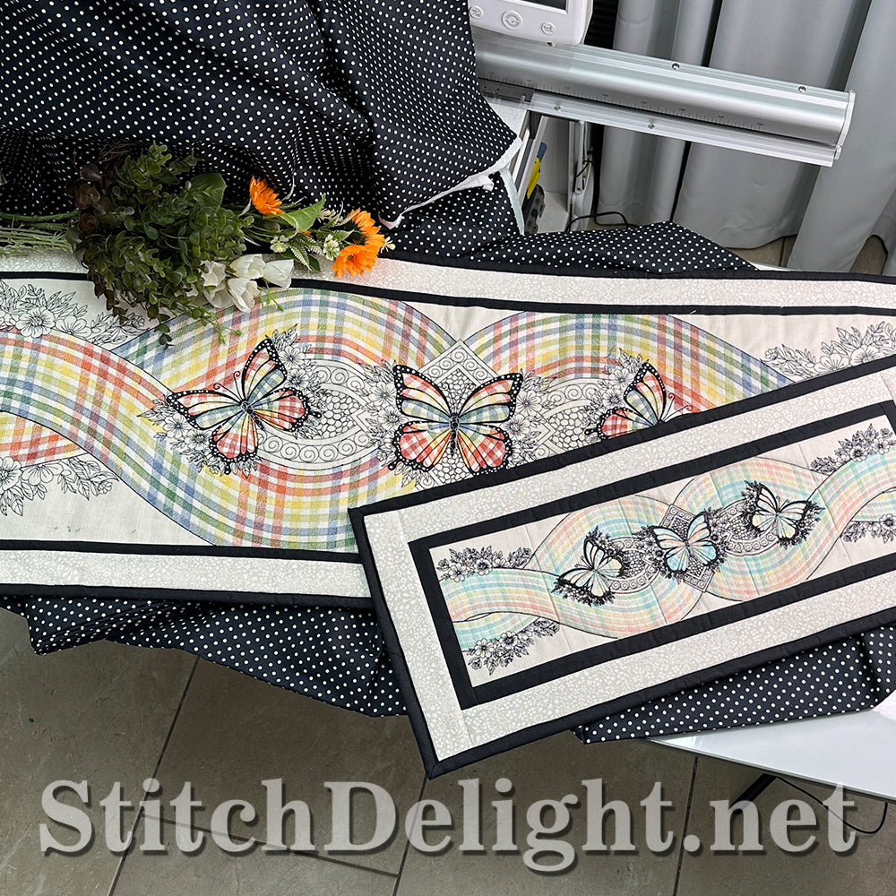 SDS4489 Gingham Butterfly Runner