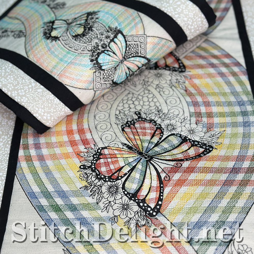 SDS4489 Gingham Butterfly Runner