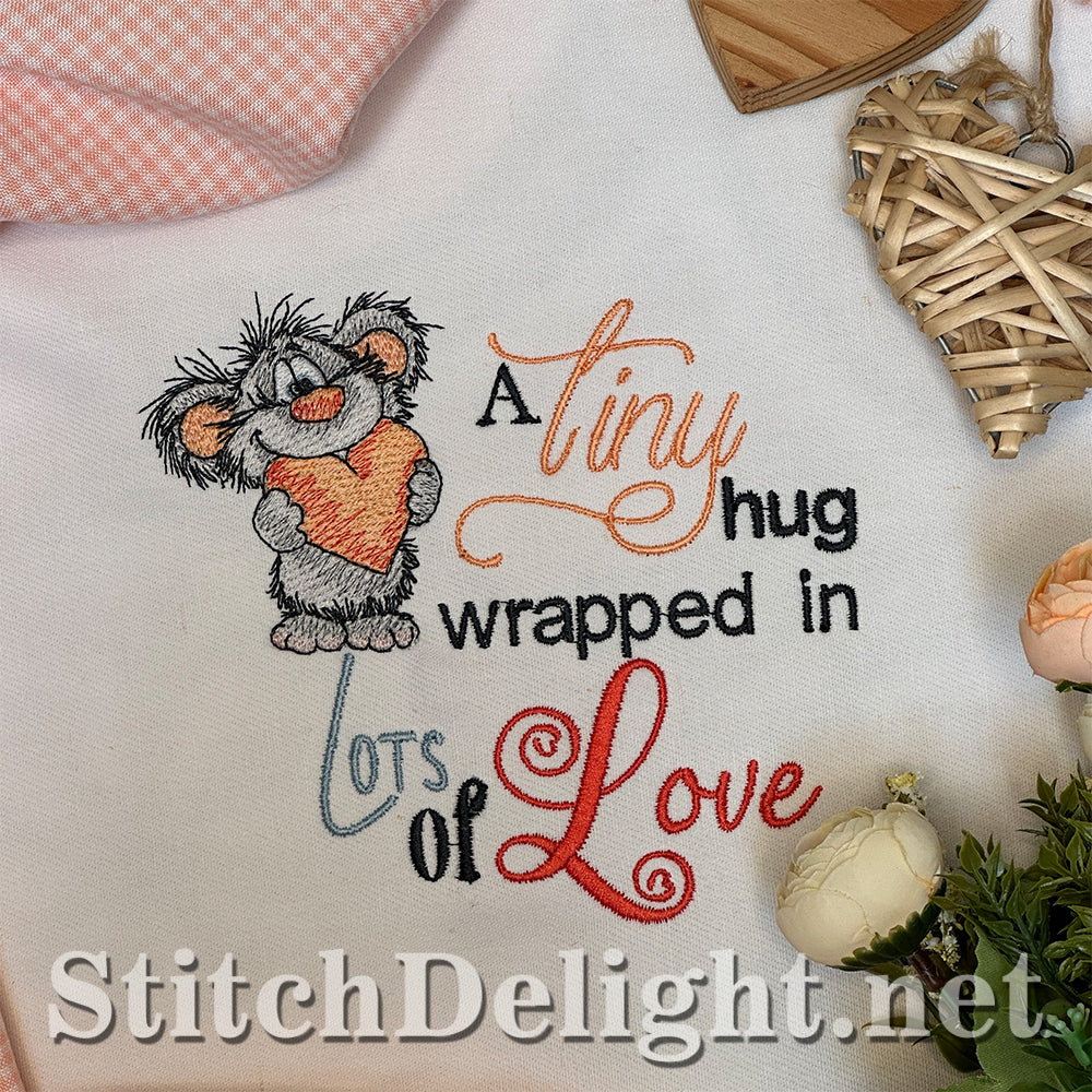 SDS4690 Big Heart Scruffy Bear