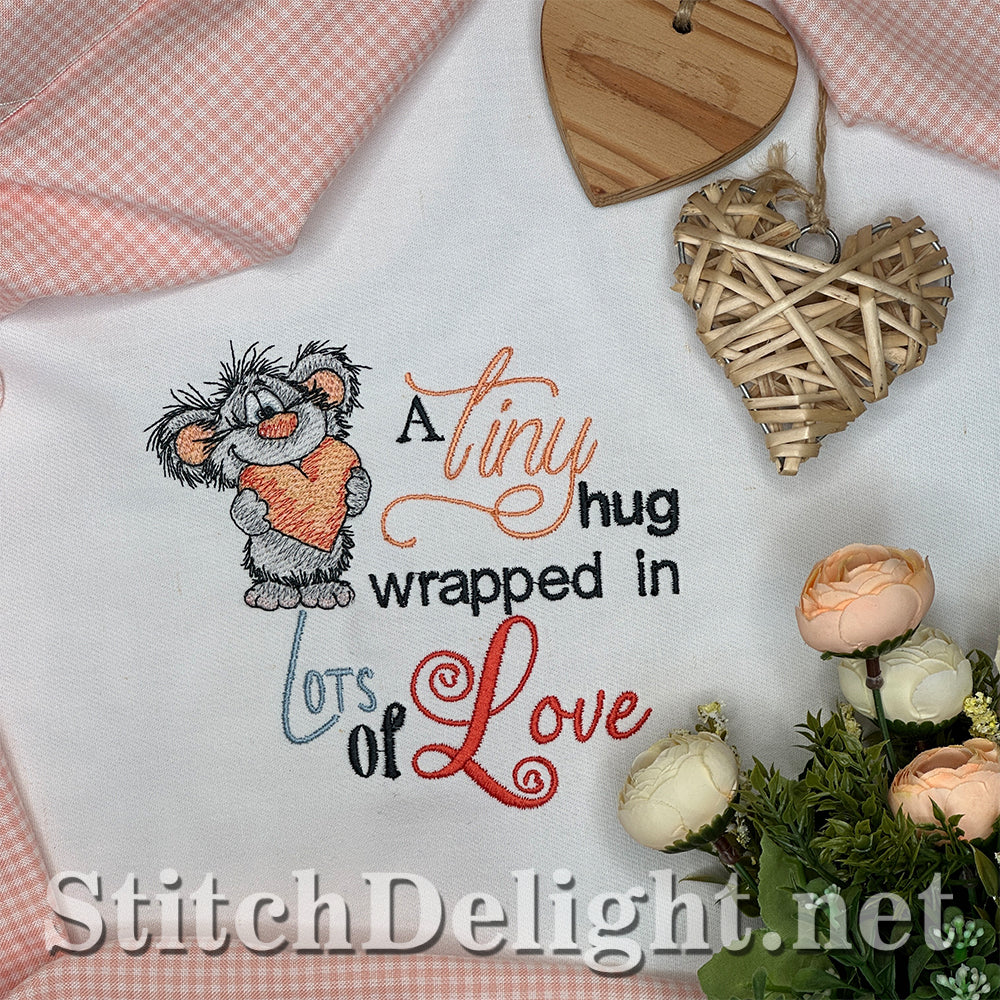 SDS4690 Big Heart Scruffy Bear