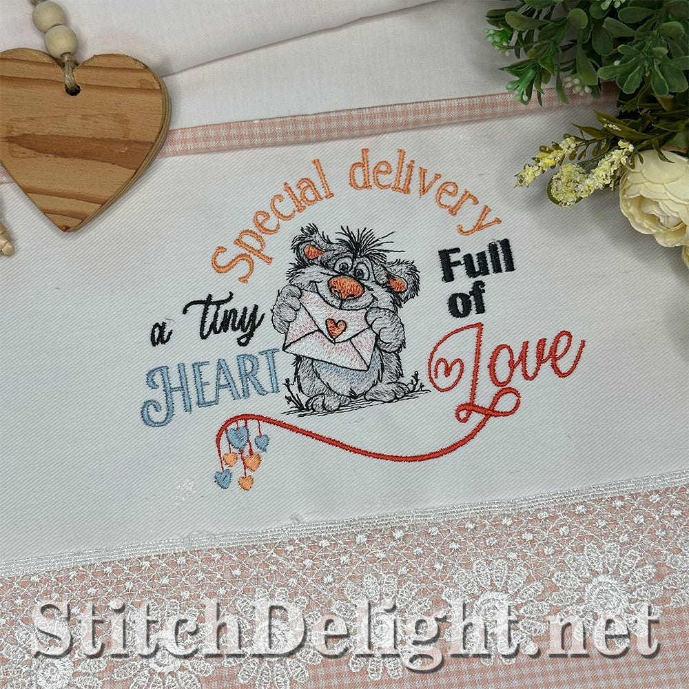 SDS4691 Special Delivery Scruffy