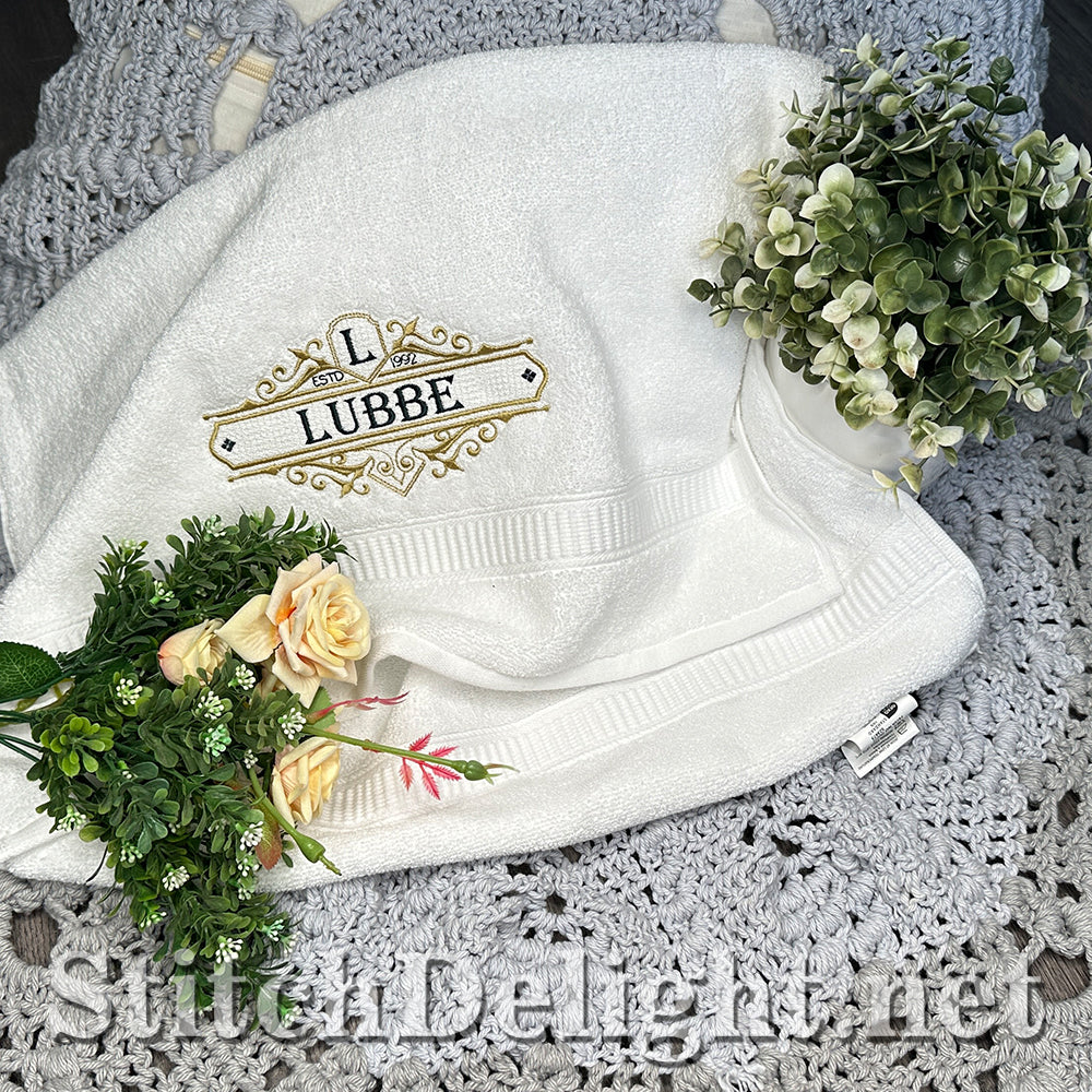 SDS4802 Regal Crest Monogram Font