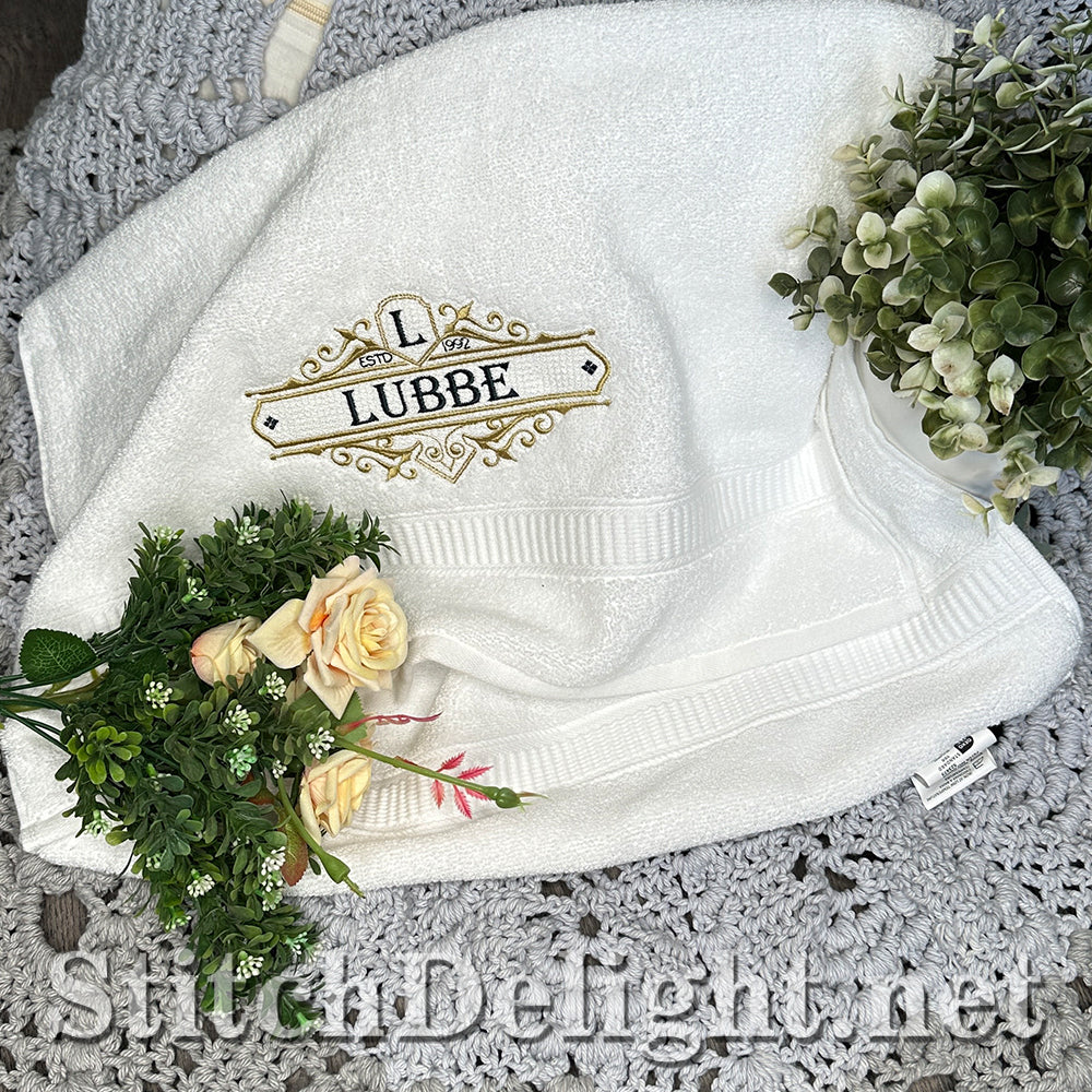 SDS4802 Regal Crest Monogram Font