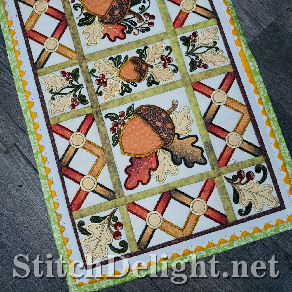 SDS4994 Acorn Table Runner