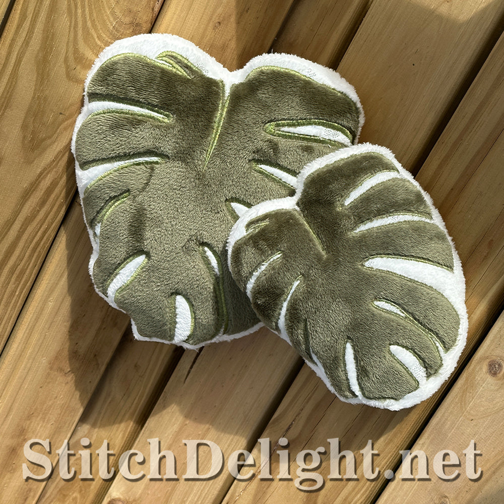 SDS3134 ITH Monstera Pillow