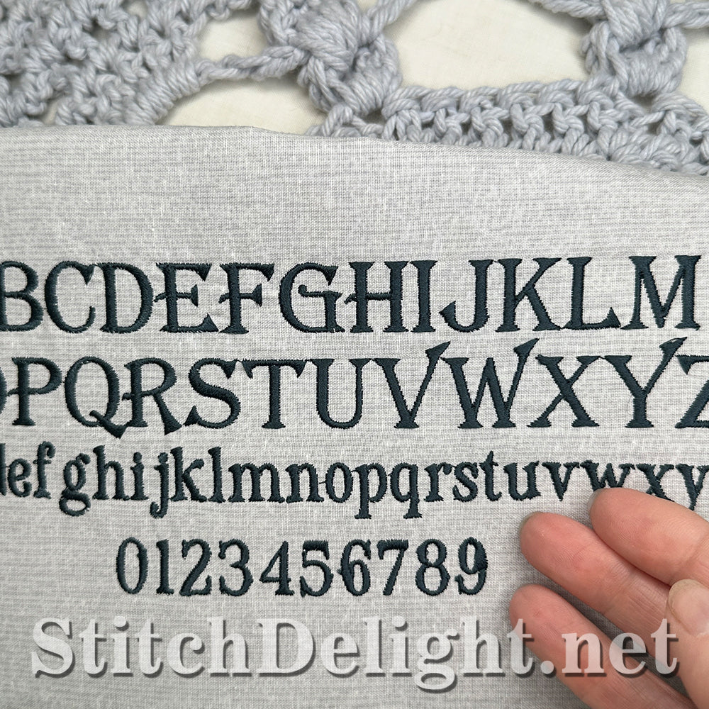 SDS4801 Regal Crest Algerian Font