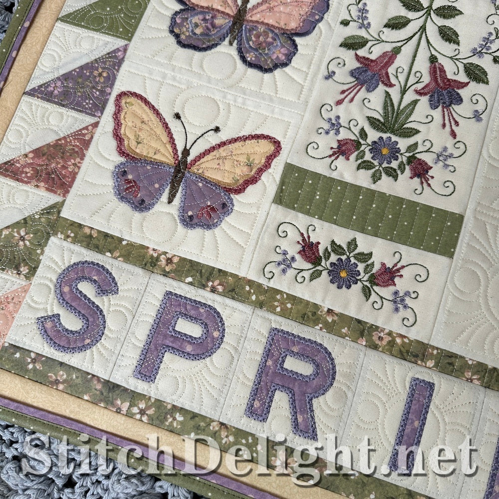 SDS4853 Spring Time Dancing Lilies Wallhanging