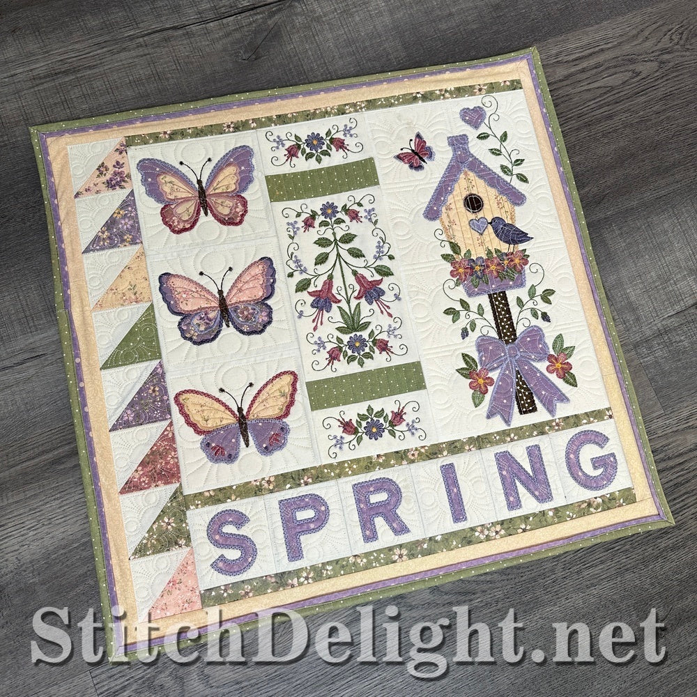 SDS4853 Spring Time Dancing Lilies Wallhanging