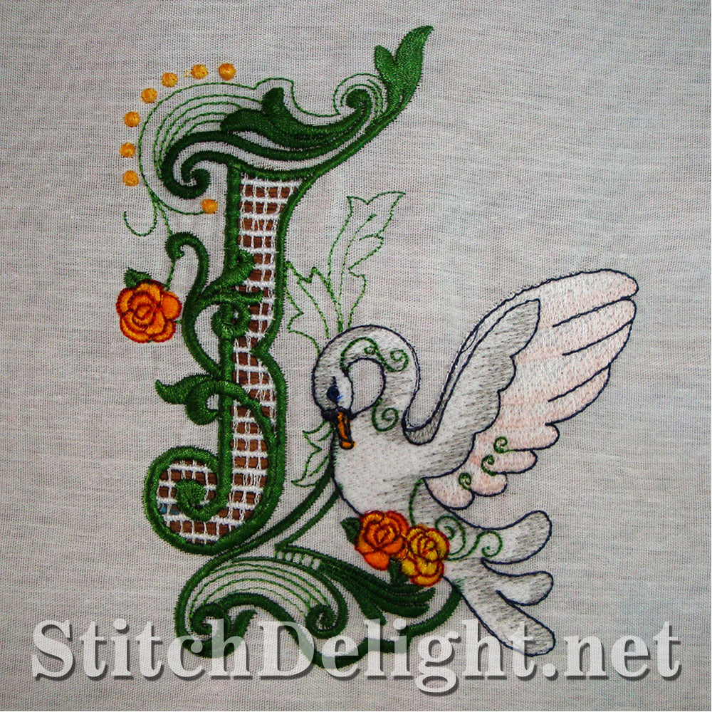 SD1172 Cutwork Elegant Swans