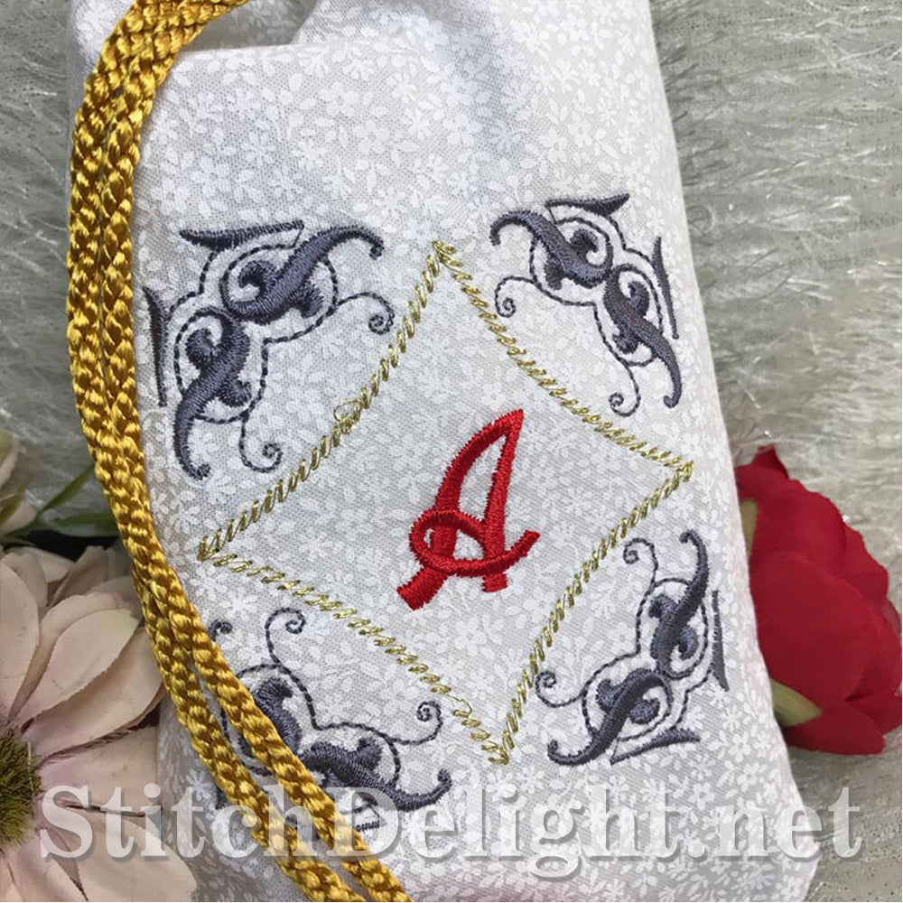 AE041 Monogram